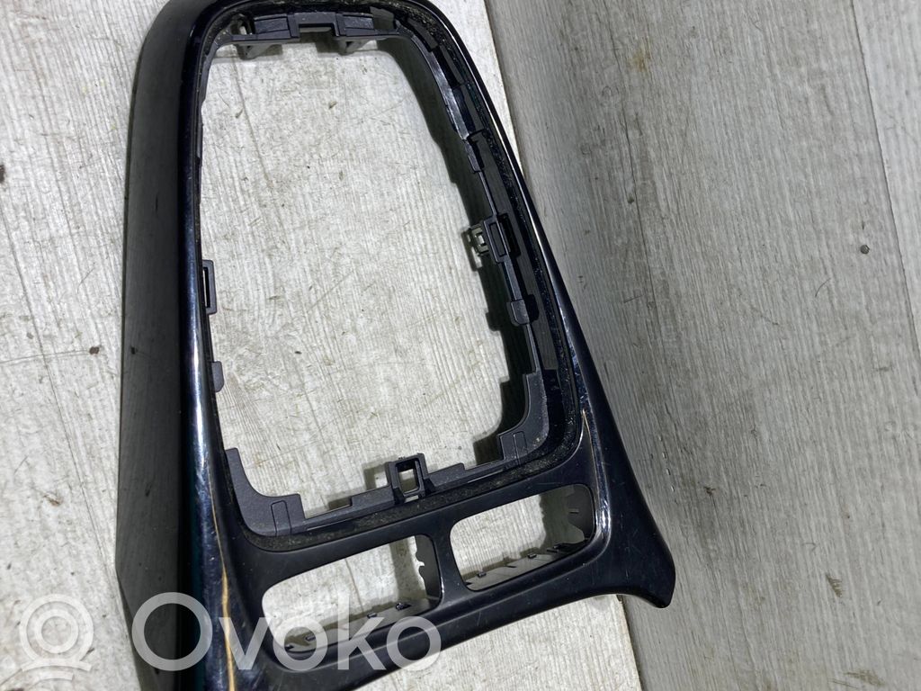 Opel Crossland X Отделка рычага переключения передач (пластиковая) 