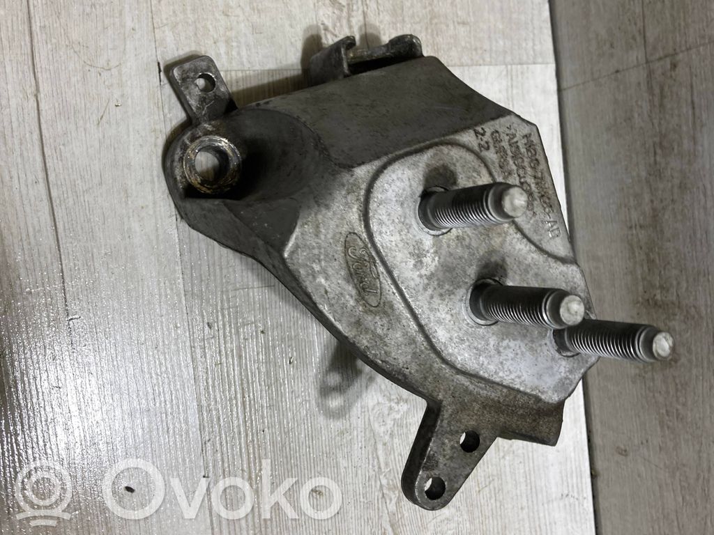 Ford Fiesta Gearbox mounting bracket 