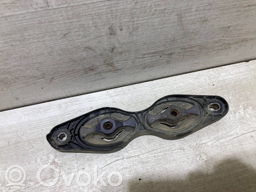 Muffler mount bracket/holder   BV615D217AB