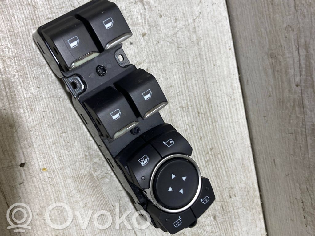 Ford Focus Electric window control switch 