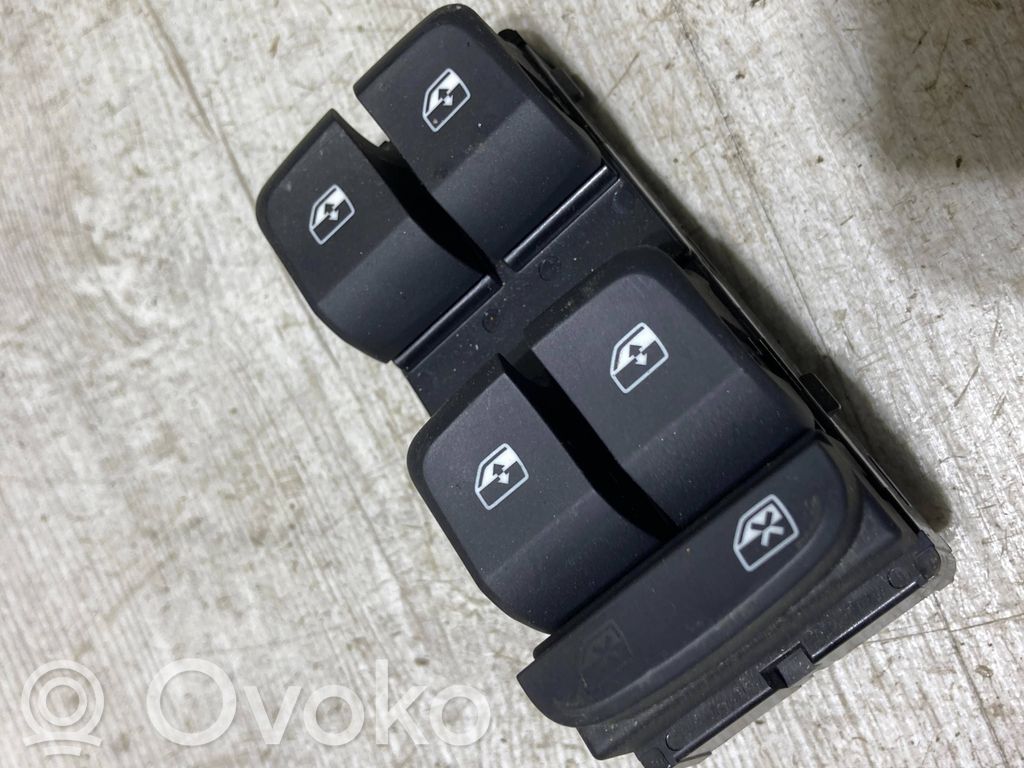 Audi A3 S3 8V Electric window control switch 