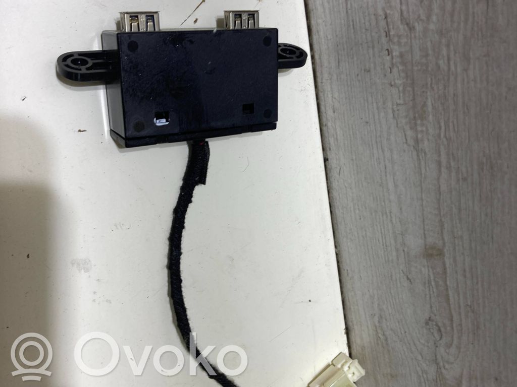 Gniazdo / Złącze USB   PWS5031,11144334