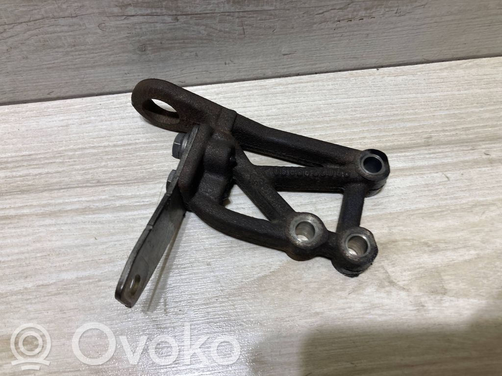 Peugeot Expert Engine mounting bracket 
