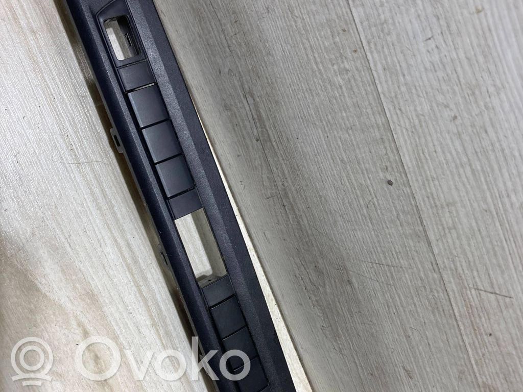 Peugeot Expert Panel trim 