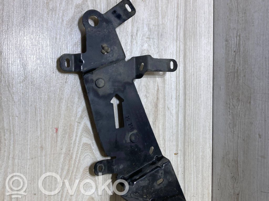 Peugeot Expert Kronšteinas 