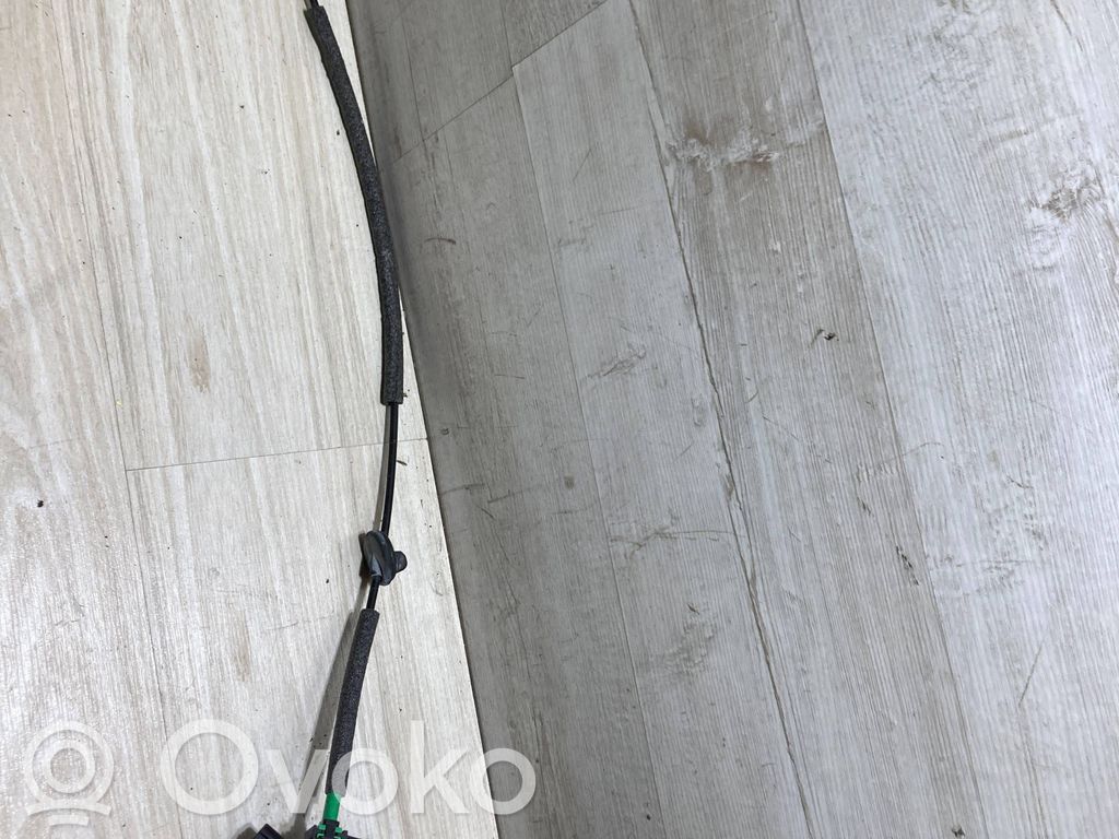 Ford Kuga II Priekšpusē slēdzene 