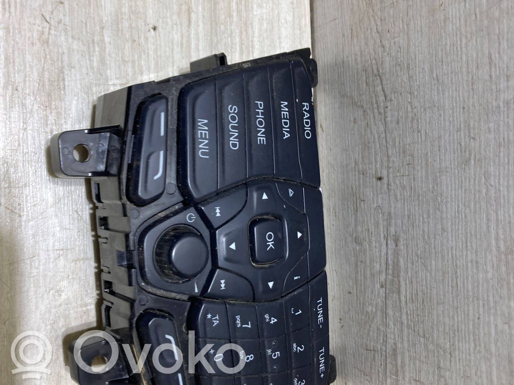Ford Transit Custom Radio/CD/DVD/GPS head unit 