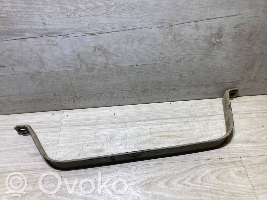 Ford Transit Custom Polttoainesäiliön kannake 