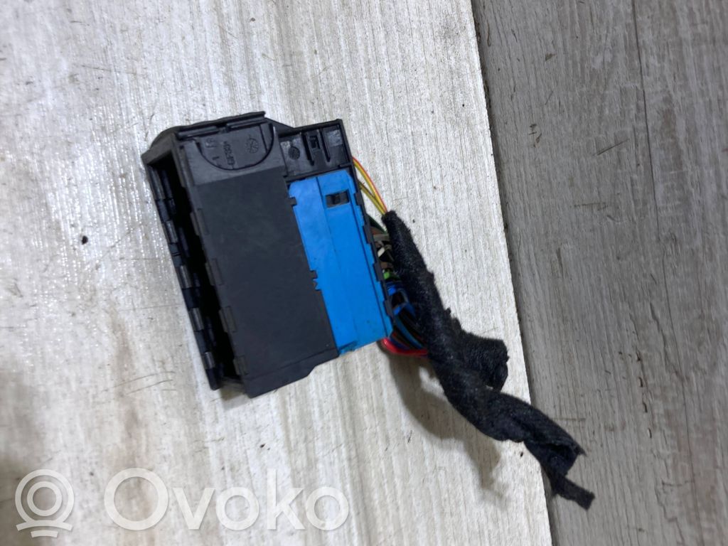 BMW X3 E83 Front door wiring loom 