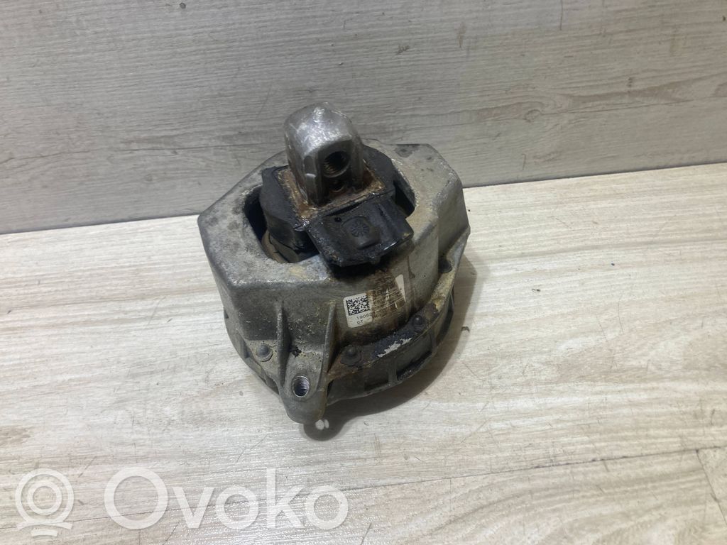 BMW 3 G20 G21 Engine mount bracket 