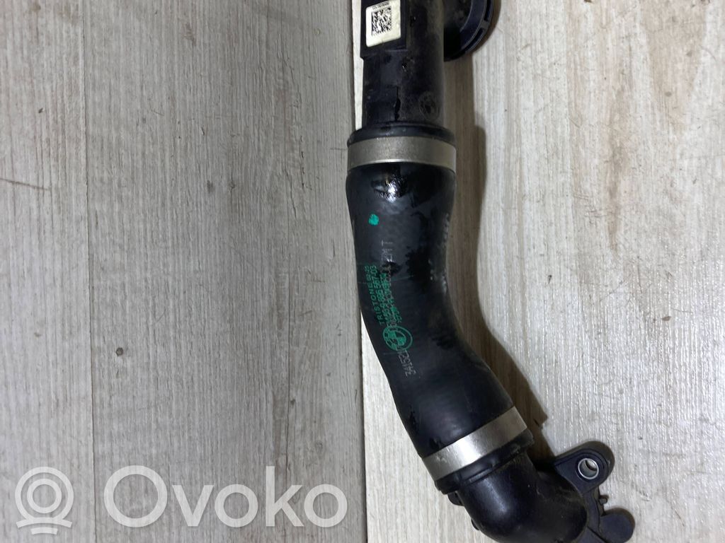 BMW 1 F70 Engine coolant pipe/hose 