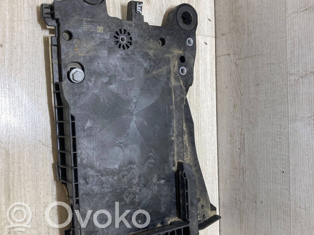 BMW 1 F70 Battery box tray 
