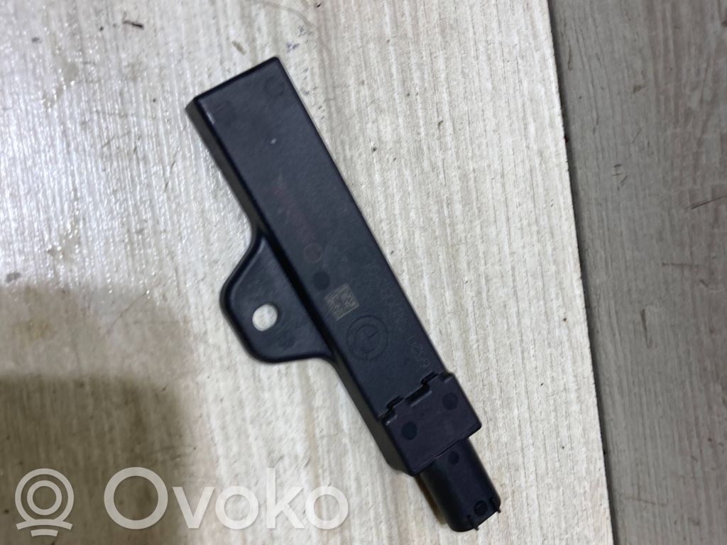 BMW 1 F70 Aerial antenna amplifier 