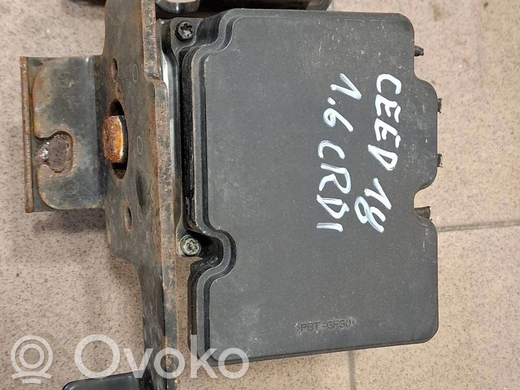KIA Ceed ABS bloks 