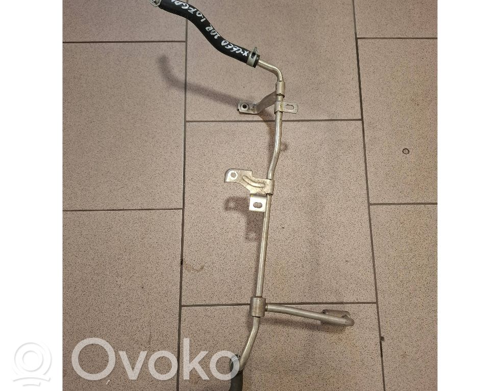 KIA Xceed Moottorin vesijäähdytyksen putki/letku 