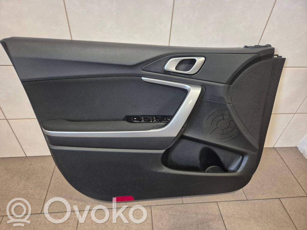 KIA Ceed Etuoven verhoilu 