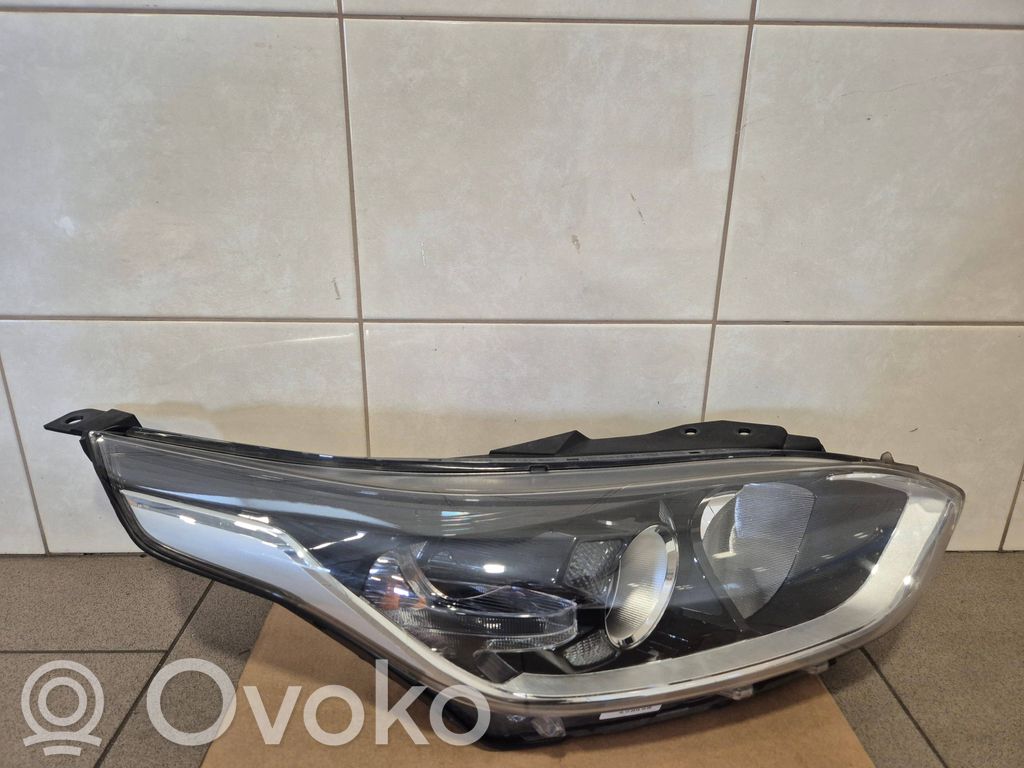 KIA Ceed Headlight/headlamp 