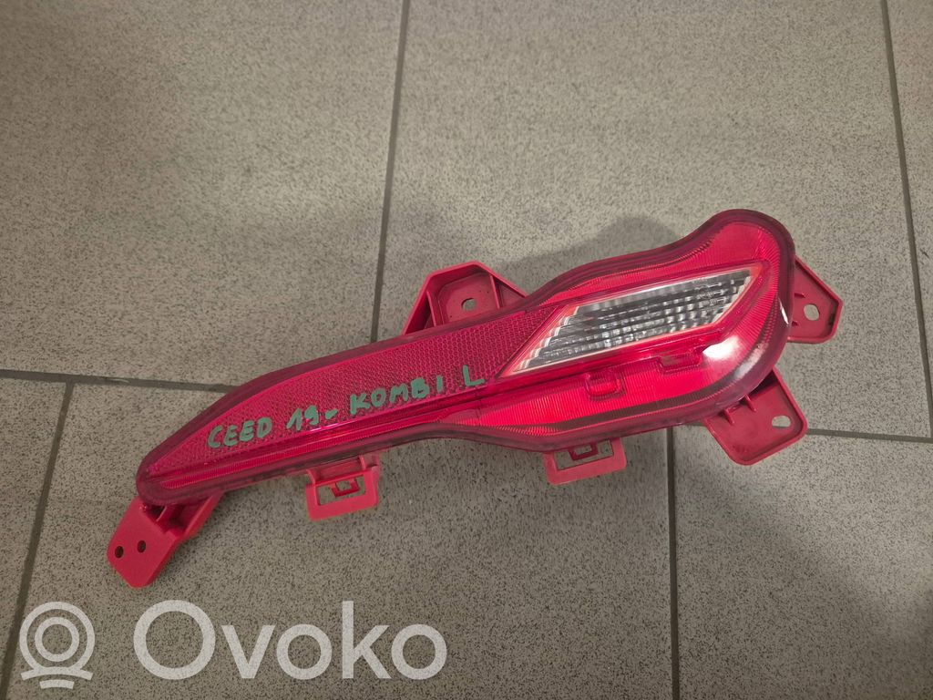 Rear bumper light   92405J71