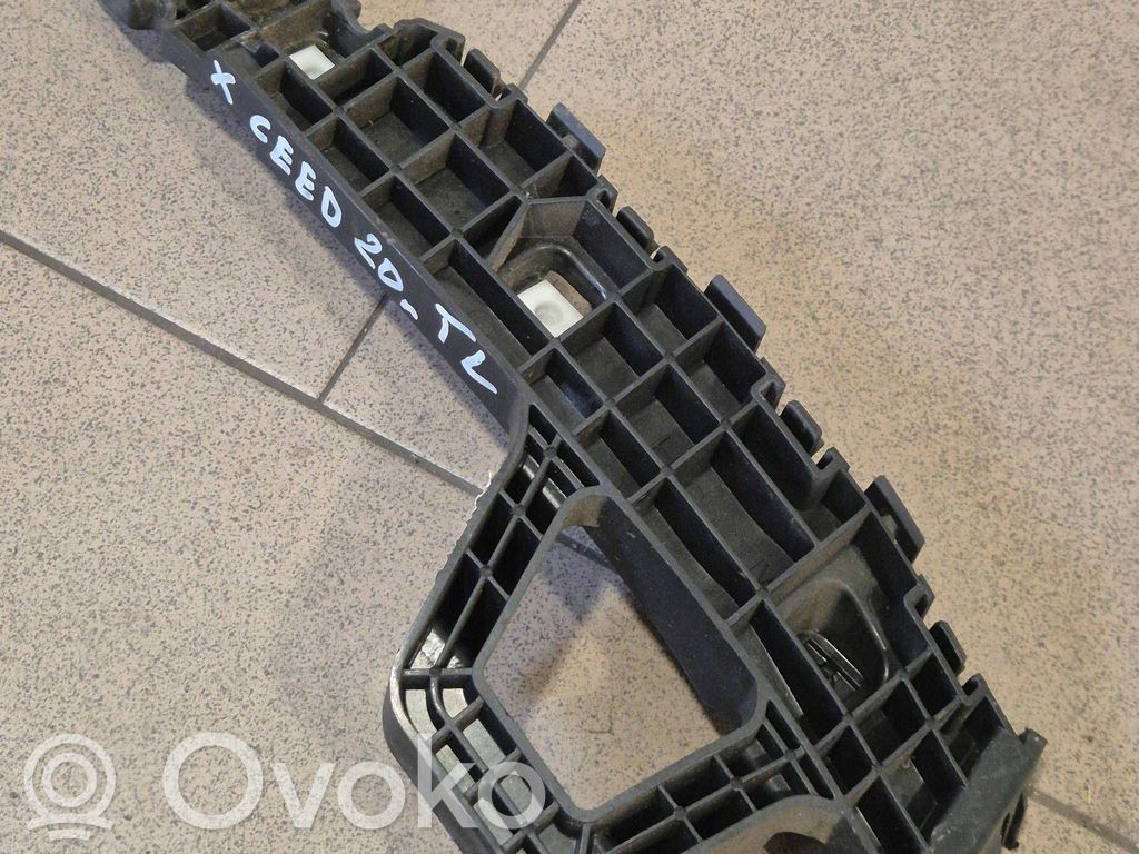 KIA Xceed Rear bumper mounting bracket 