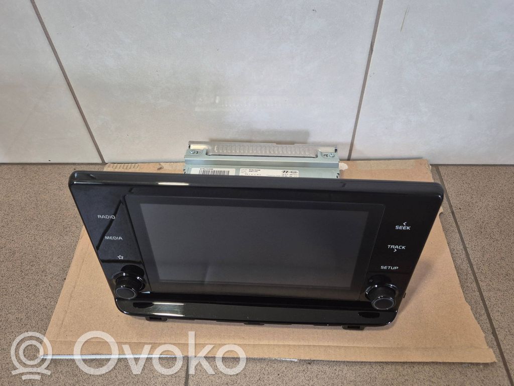 Panel / Radioodtwarzacz CD/DVD/GPS   96160J7520WK
