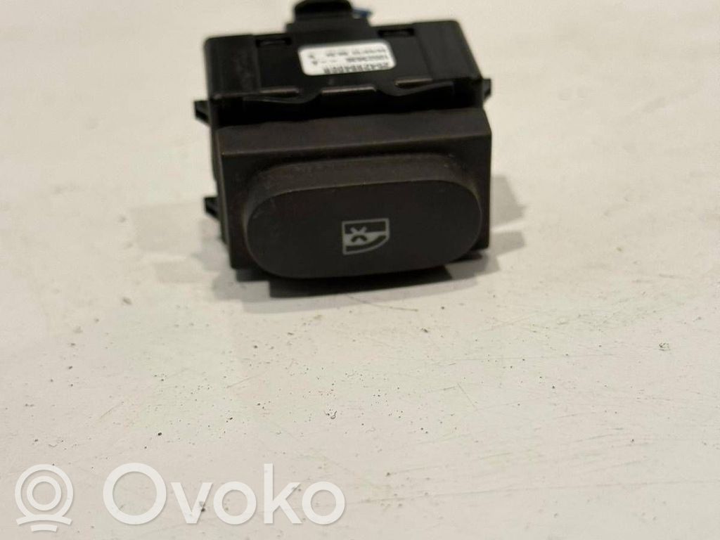 Renault Clio IV Electric window control switch 