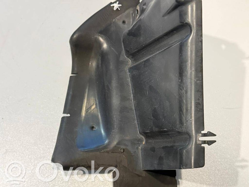 Volvo V70 Radiatoriaus oro nukreipėjas (-ai) 