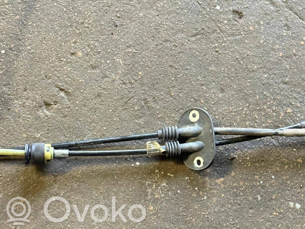 Ford Focus Gear shift cable linkage 