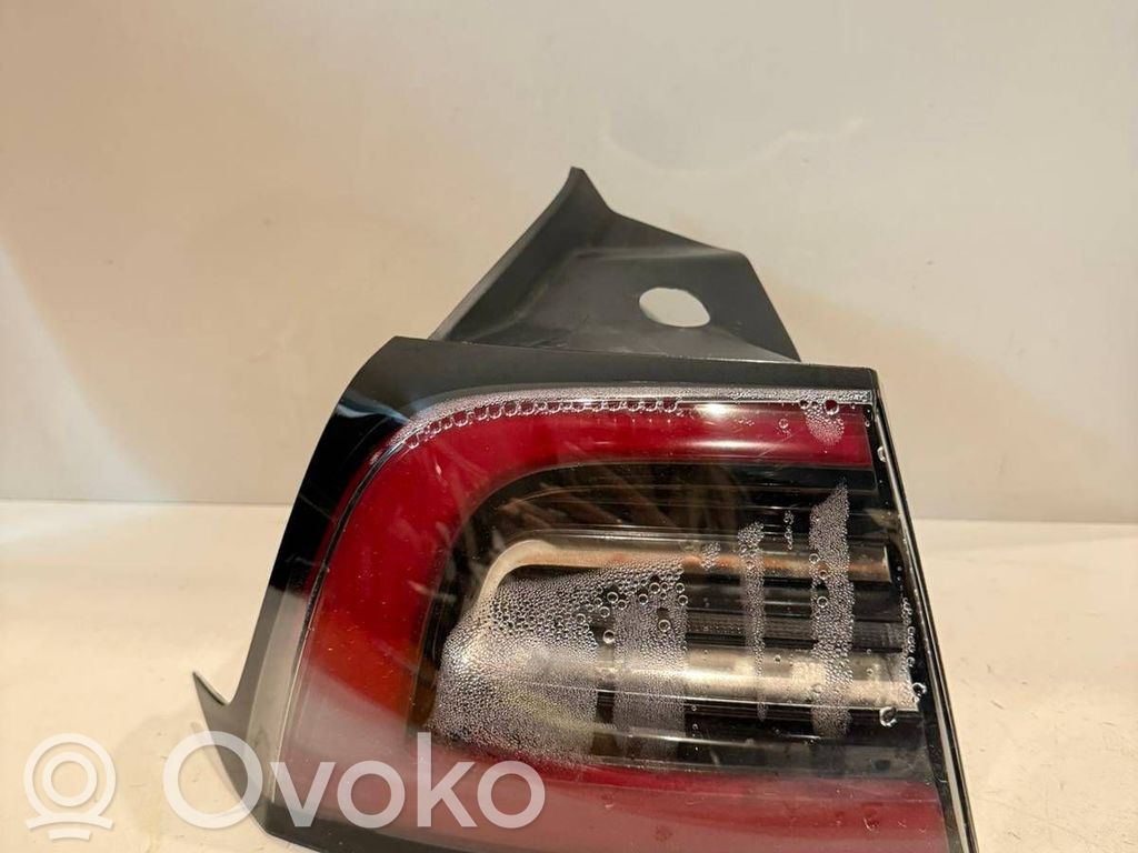 Tesla Model 3 Rear/tail lights 