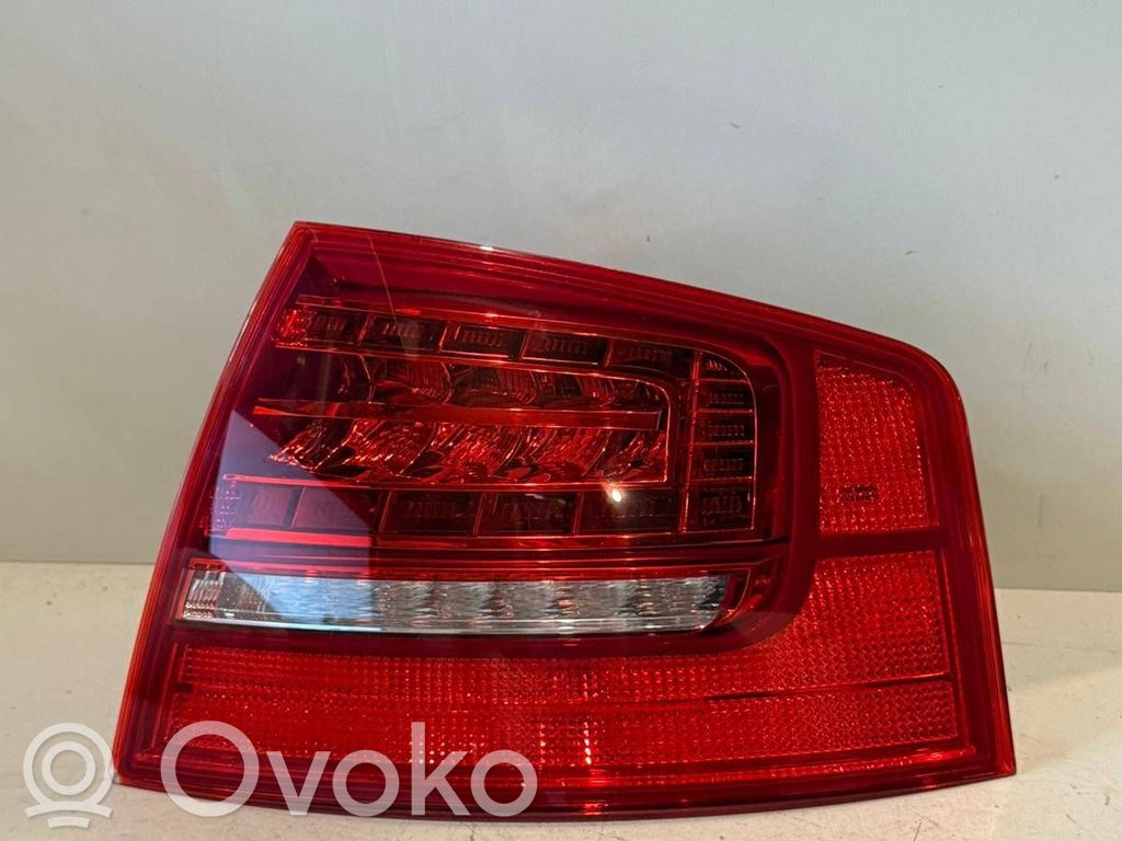 Audi A8 S8 D3 4E Lampă spate în caroserie 