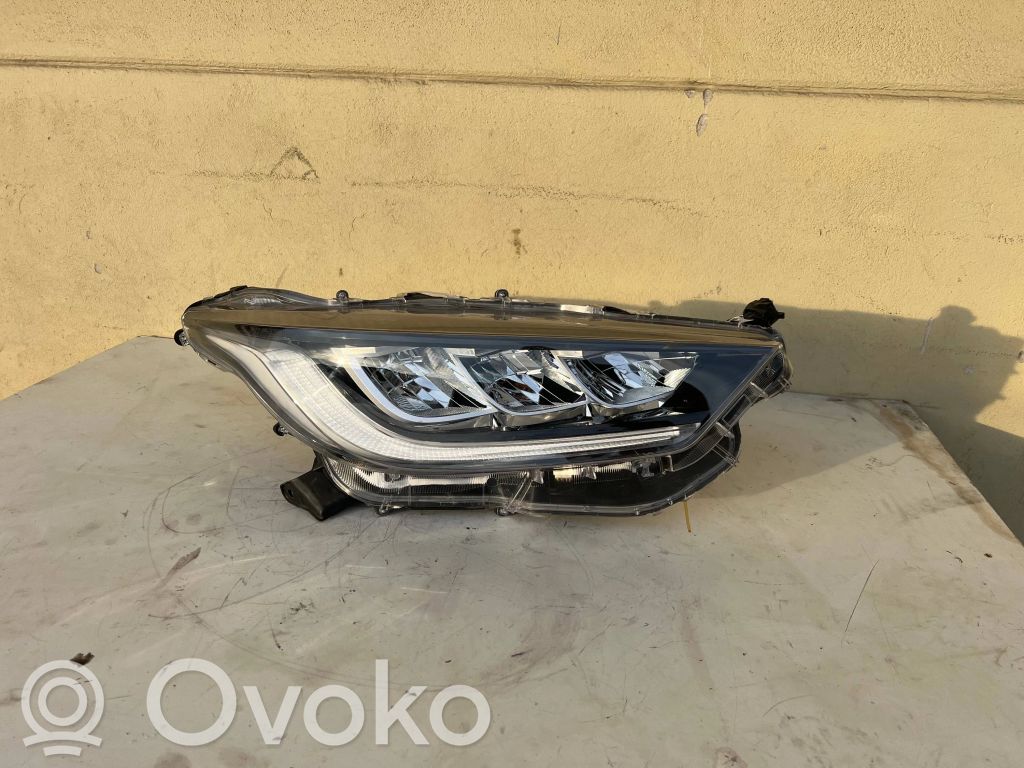 Toyota Yaris Lampa przednia 