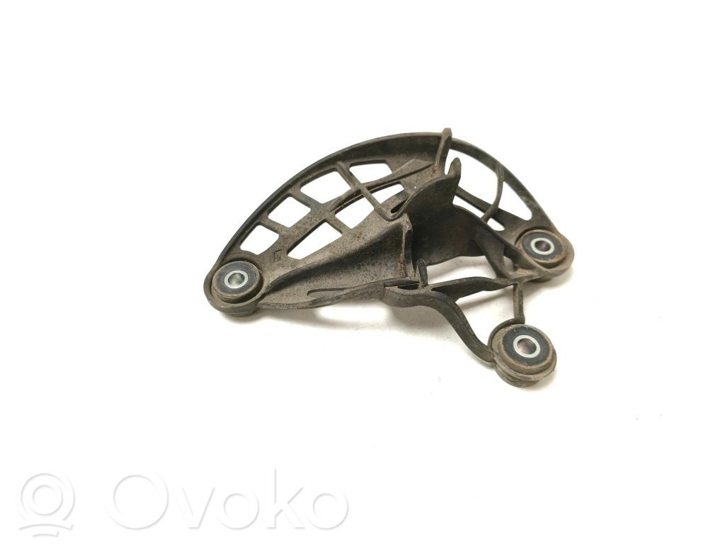 Opel Insignia B Gearbox mounting bracket 
