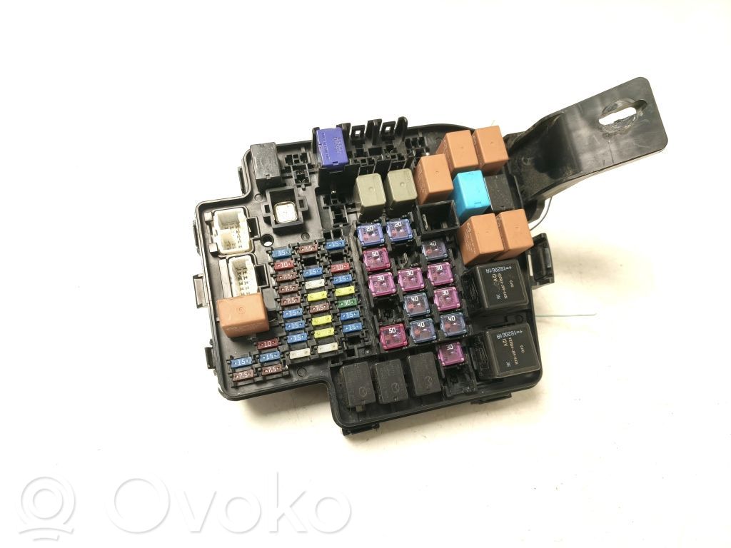 Mazda CX-3 Fuse module 