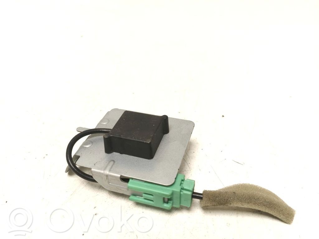 Mazda CX-3 Antena (GPS antena) 