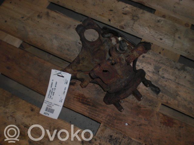 Front wheel hub spindle knuckle