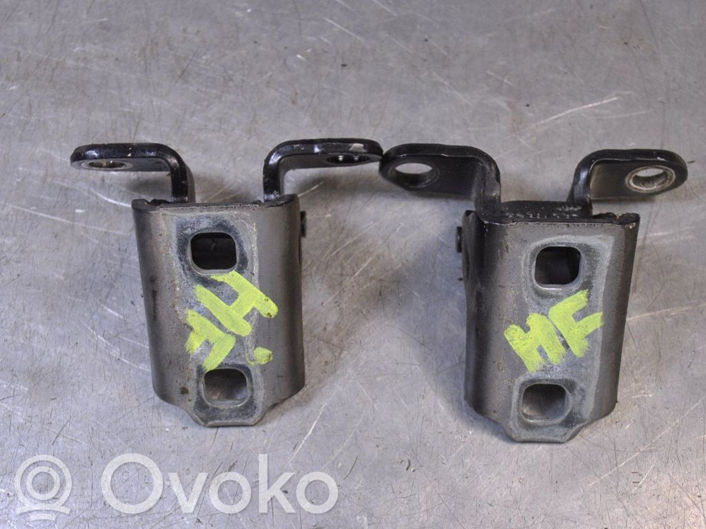 Front door hinge set