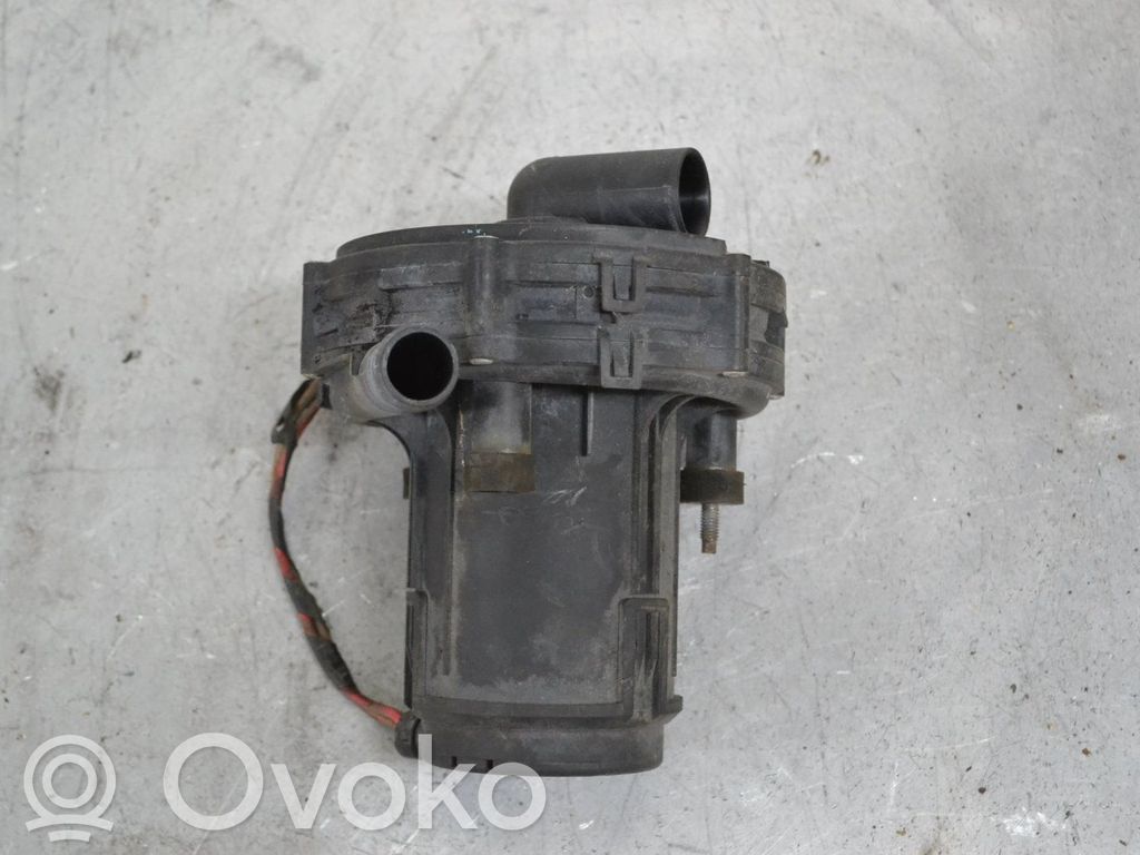 Saab 900 Toissijainen ilmapumppu 