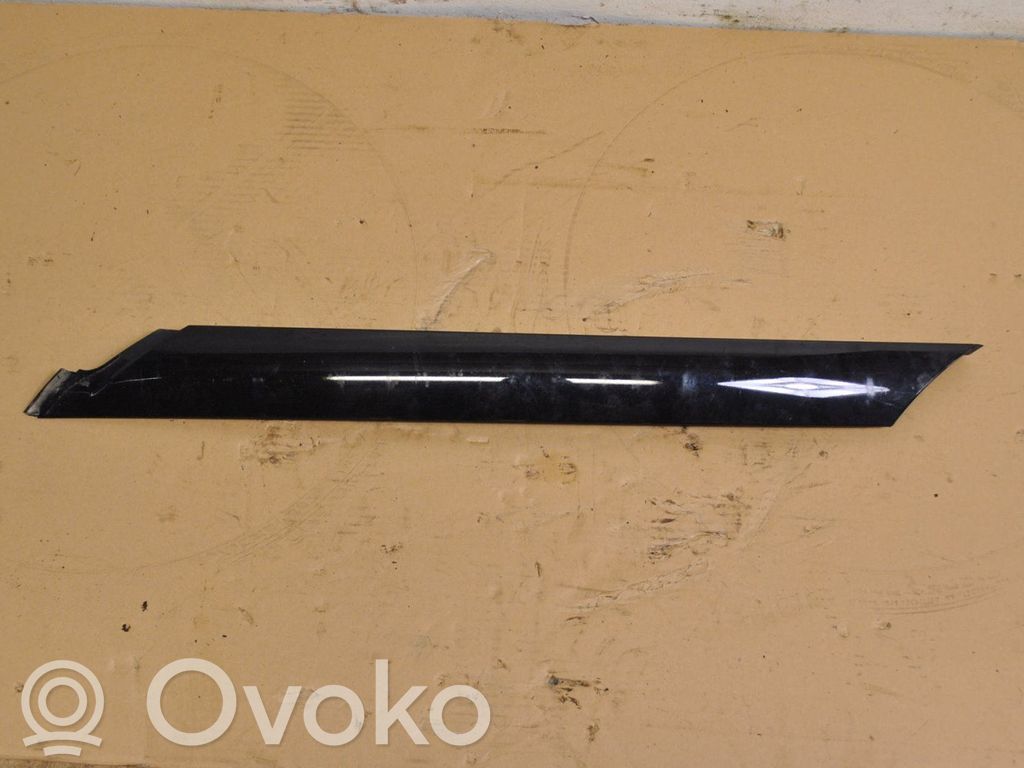 Saab 9-5 Windshield trim 