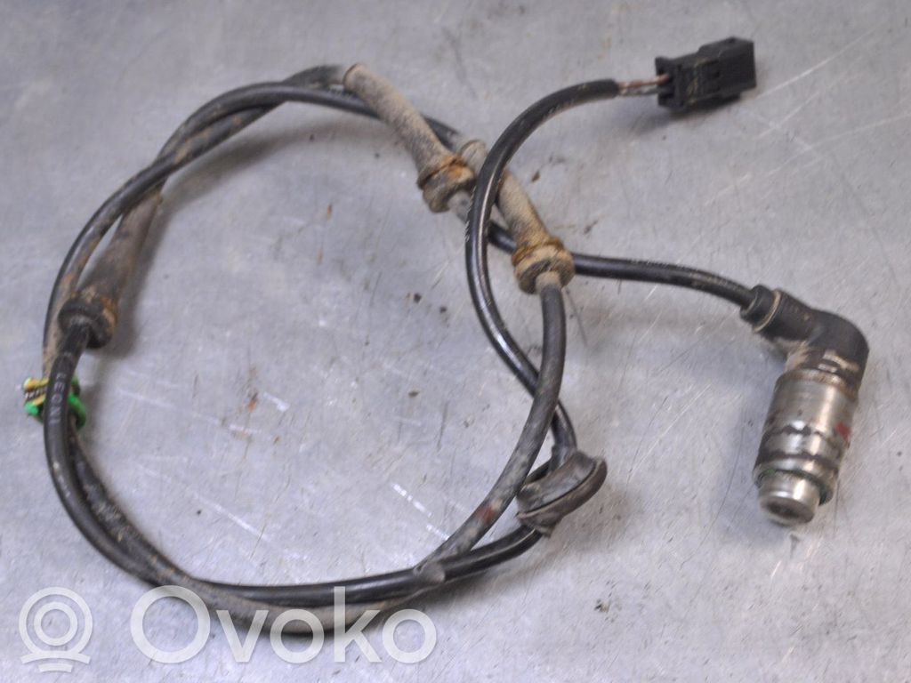 ABS Sensor hinten   8A0927807B