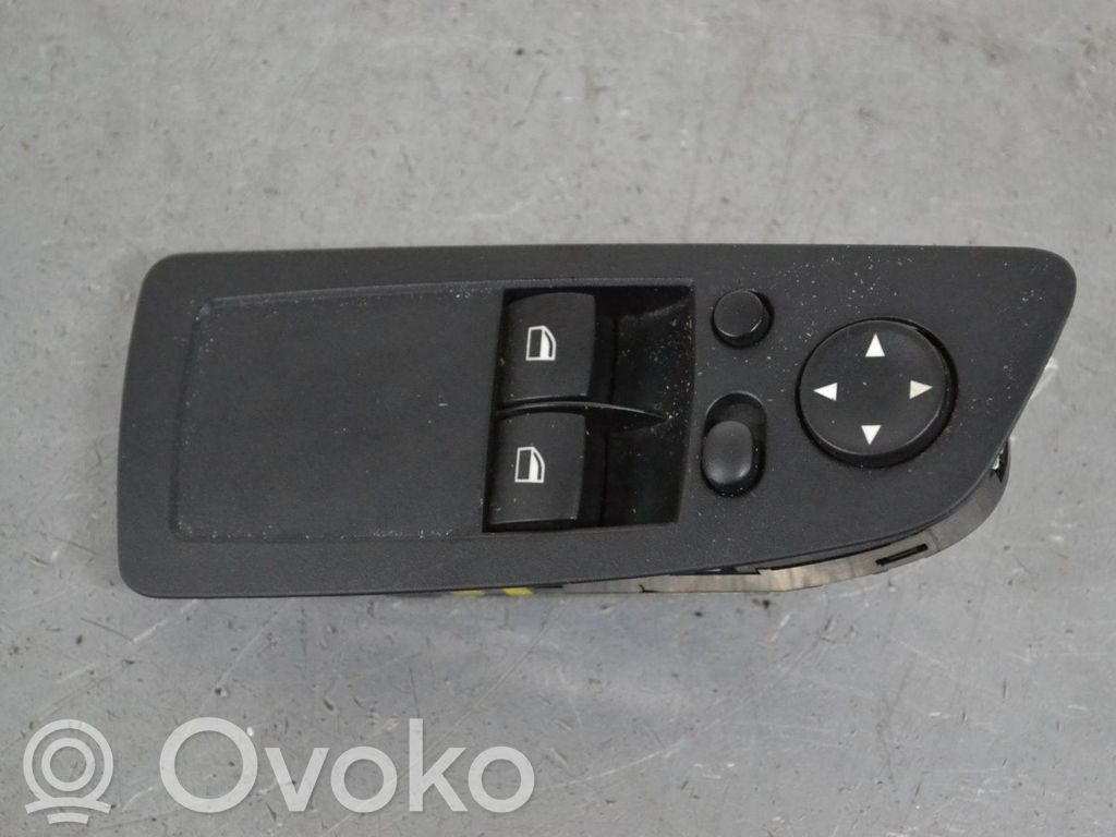 Przyciski szyb   697018402
