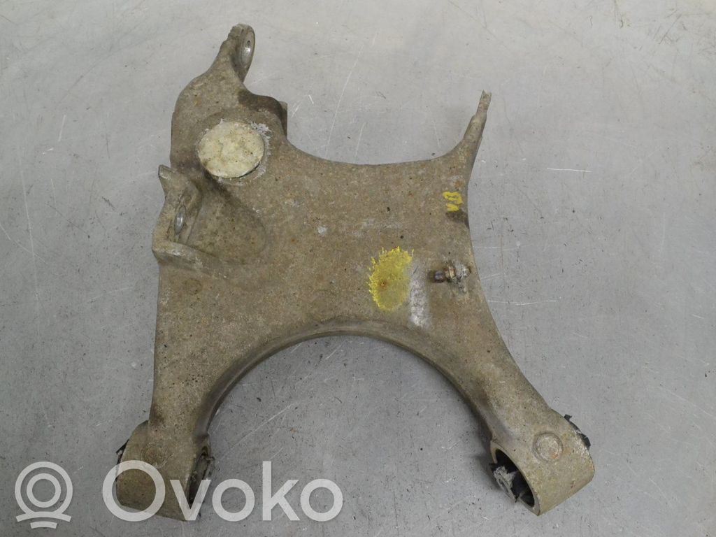 Rear control arm