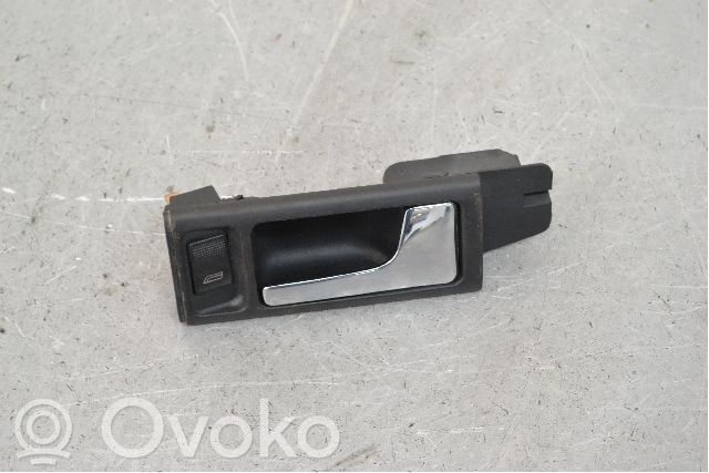 Manecilla interna puerta delantera   4A0837020C