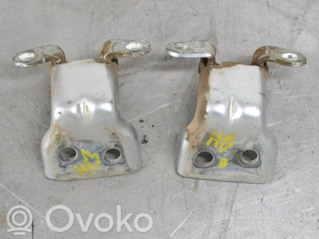 Rear door upper hinge
