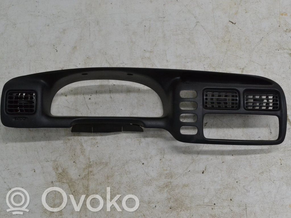 Suzuki Grand Vitara I Element deski rozdzielczej 