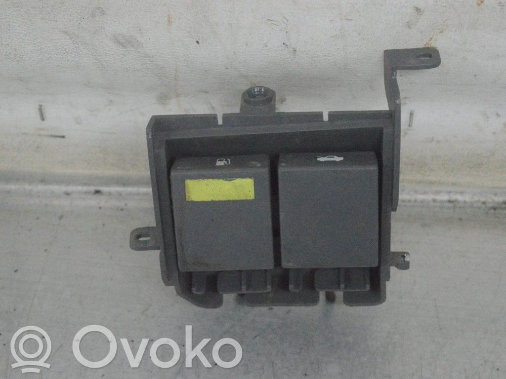 Engine bonnet/hood lock release cable   UR7964275