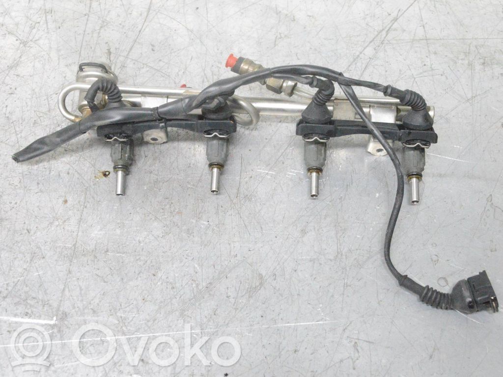 Inyector de combustible   06B133551B,06B133681