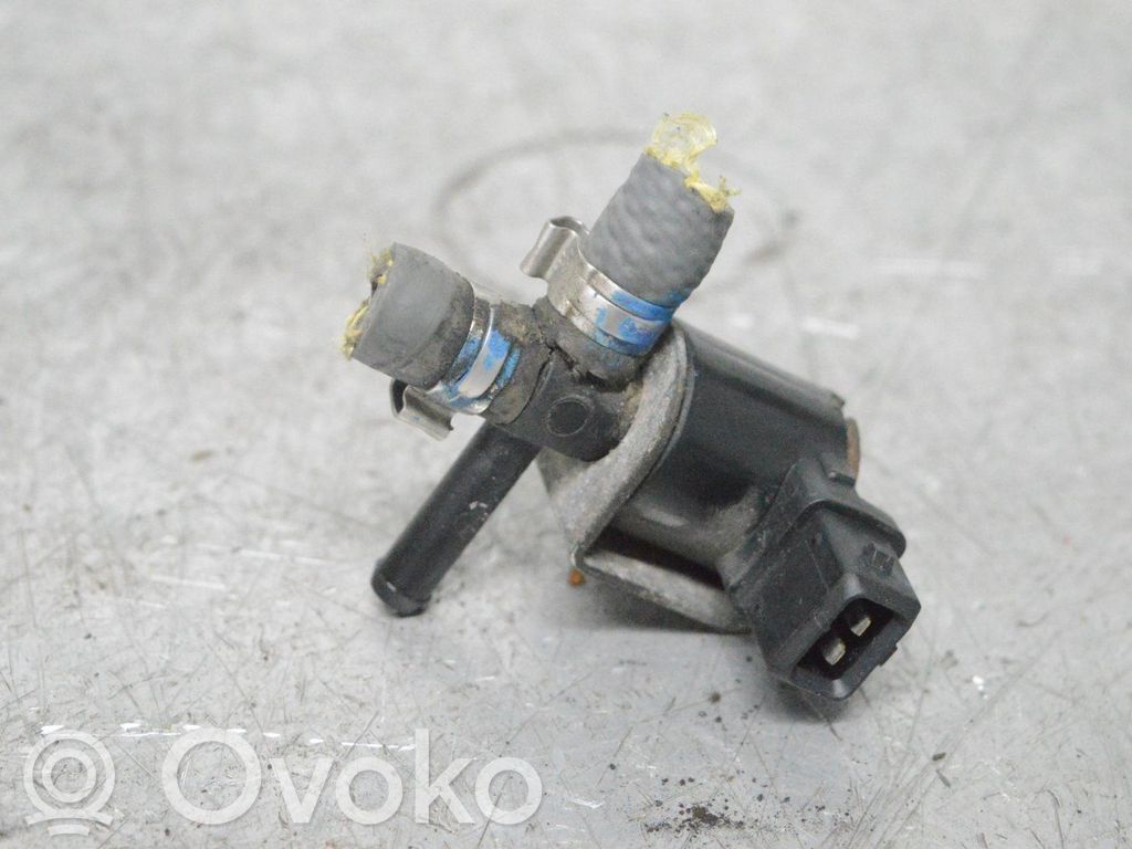 Válvula de vacío   058906283