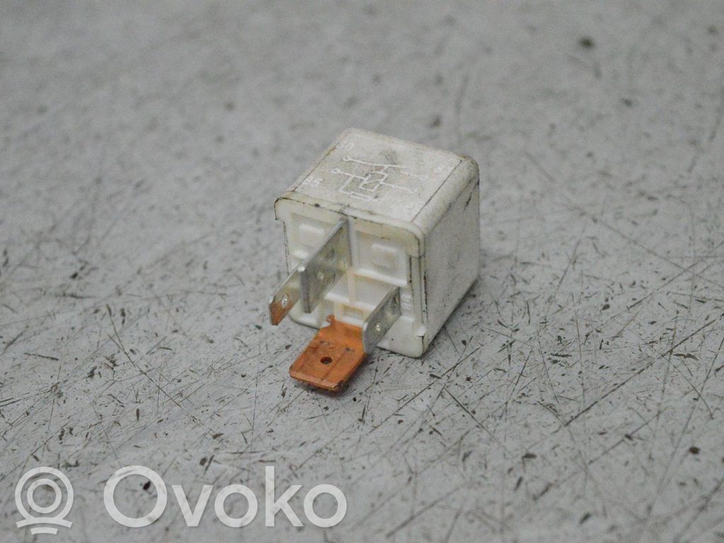 Otros relés   9522061
