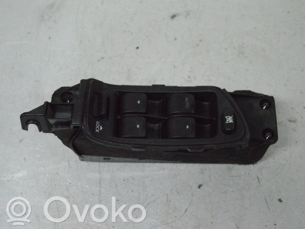 Subaru Legacy Electric window control switch 