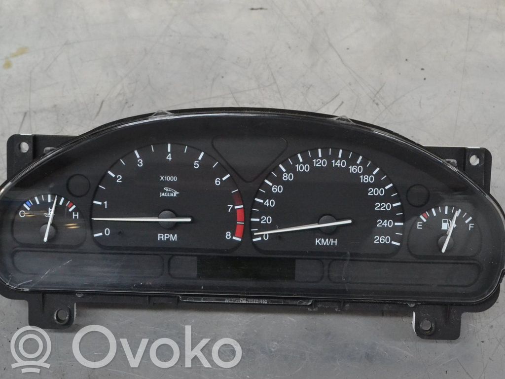 Geschwindigkeitsmesser Cockpit   XR8F10849AL