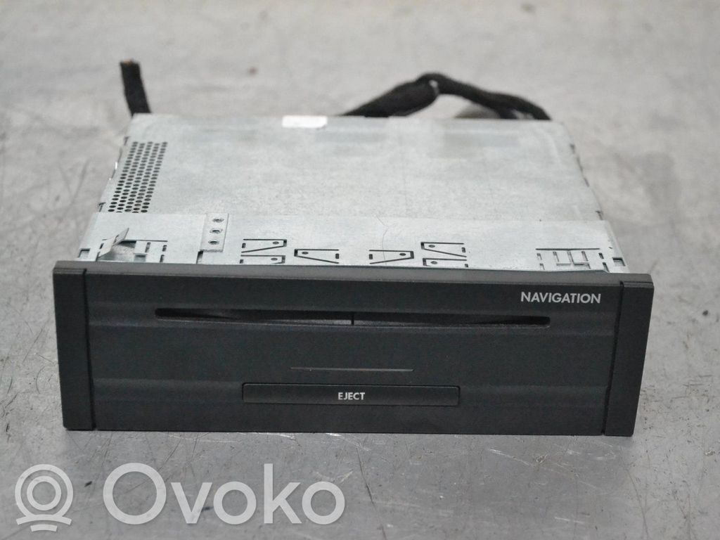 Volkswagen Phaeton GPS navigation control unit/module 